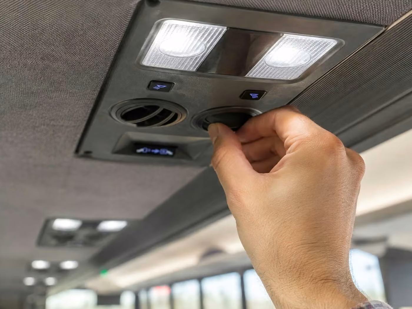 monterey 30 passenger minibus air conditioning