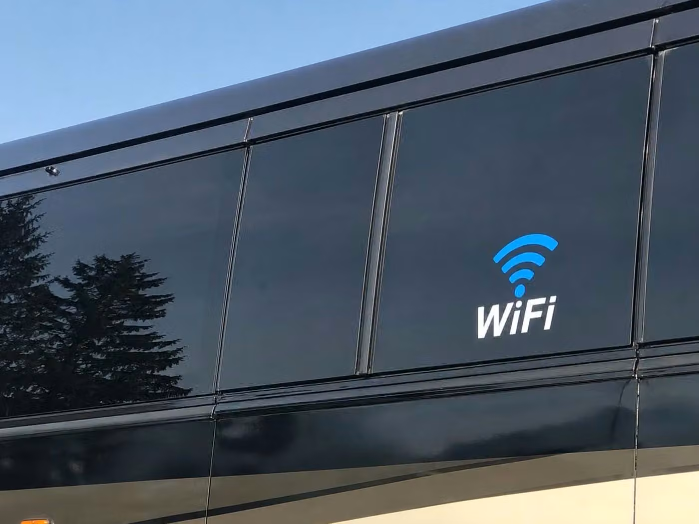 monterey 56 passenger charter bus wifi
