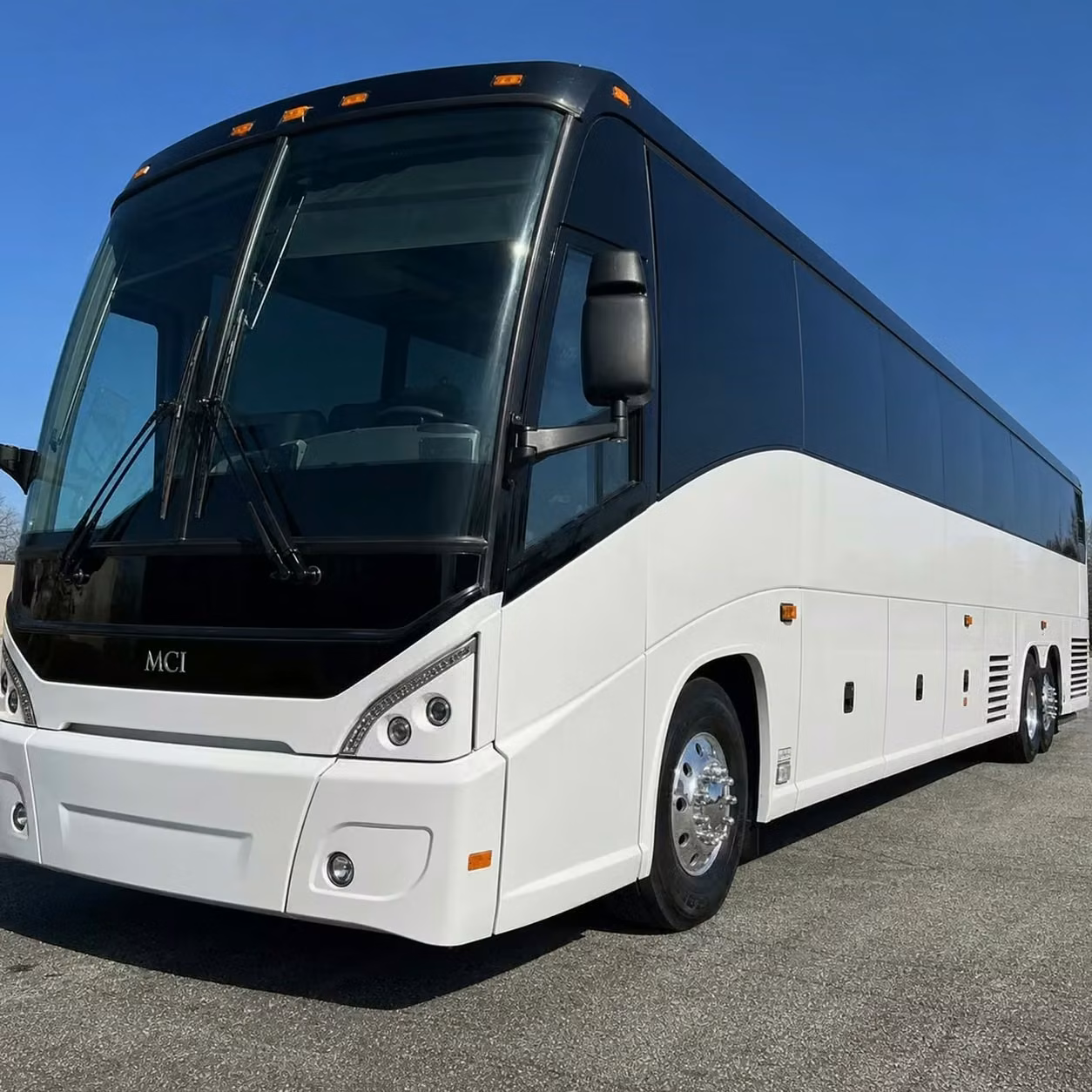 monterey custom ground transportation for regional monterey flights