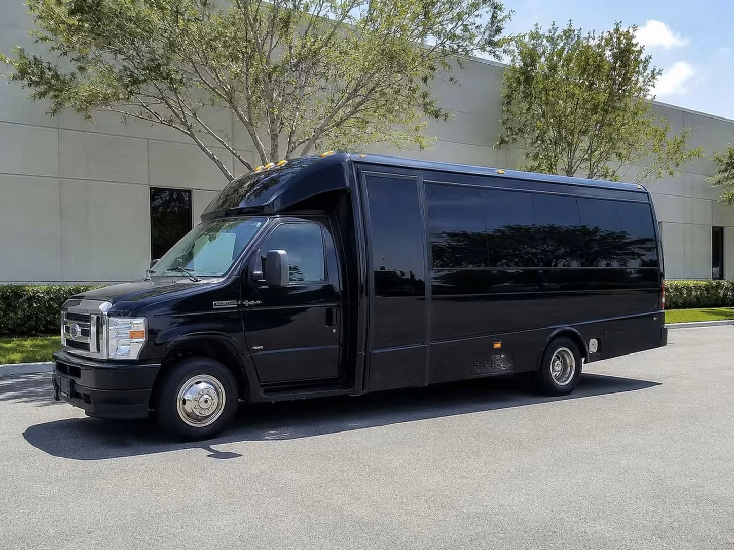 18 passenger minibus